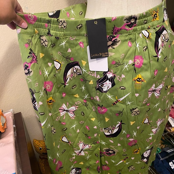 Pinup Couture pencil skirt Sz 3X NWT Snow White - Picture 3 of 5